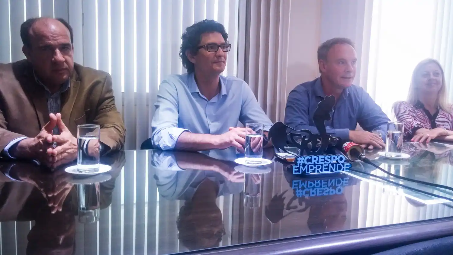 Mariano Mayer visitó Crespo