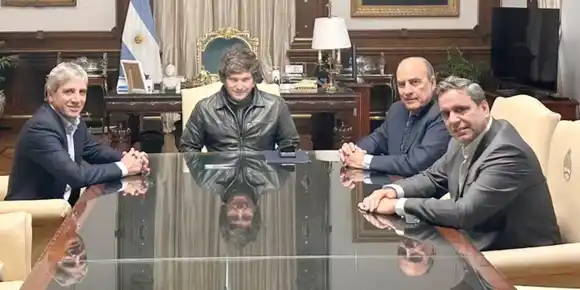 El Ejecutivo evalúa convocar al Congreso para acelerar su agenda de reformas