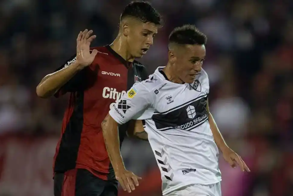 Newell’s y el objetivo de defender la punta frente a Platense