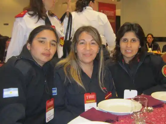 Mariana Porto, Moira Kohl y Patricia Epulef