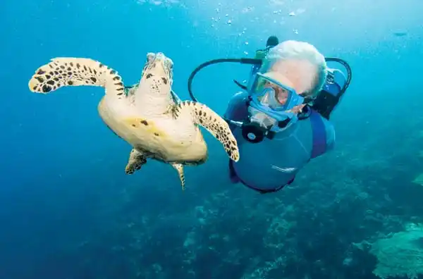 En 1973, fundó la Cousteau Society, una especie de trinchera contra la destrucción de la vida marina.