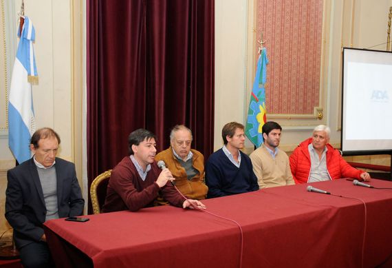 Se implementará en la zona un plan integral hídrico con la colaboración de Holanda 