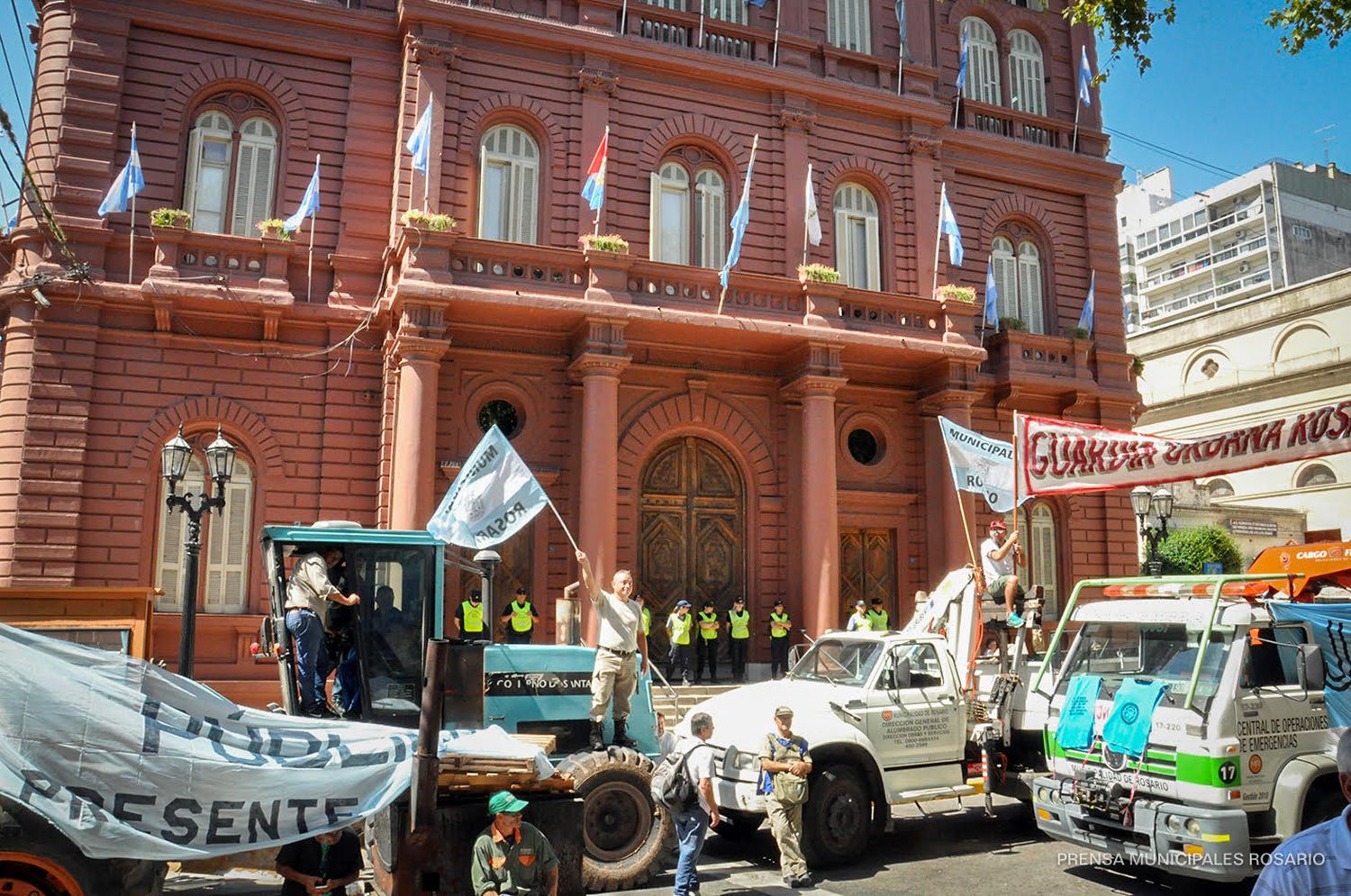 Municipales resolvieron una jornada de protesta de 24 horas