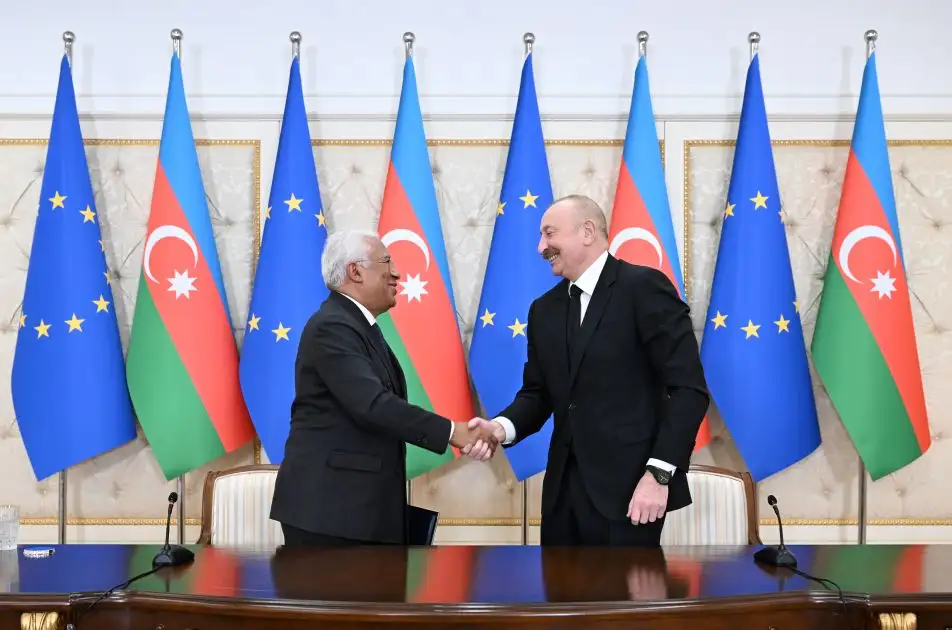 El presidente de Azerbaiyán, Ilham Aliyev, recibió en Bakú al presidente del Consejo Europeo