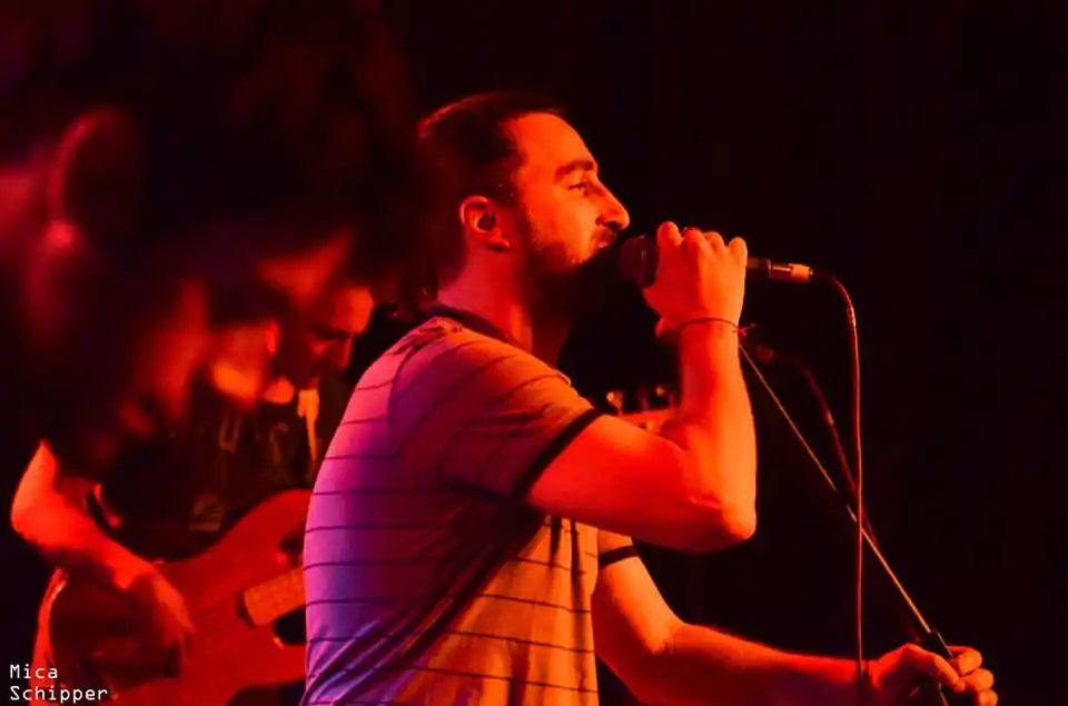 Mebas hará “Sobremesa” y presentará su primer videoclip