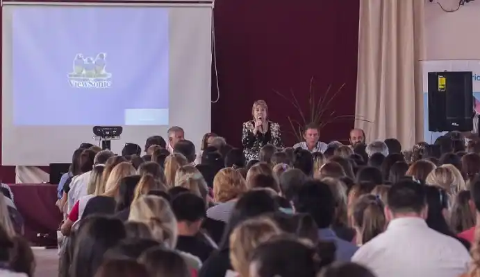 “Se vienen tiempos difíciles, de reformas que definen la educación bajo criterios de mercado”