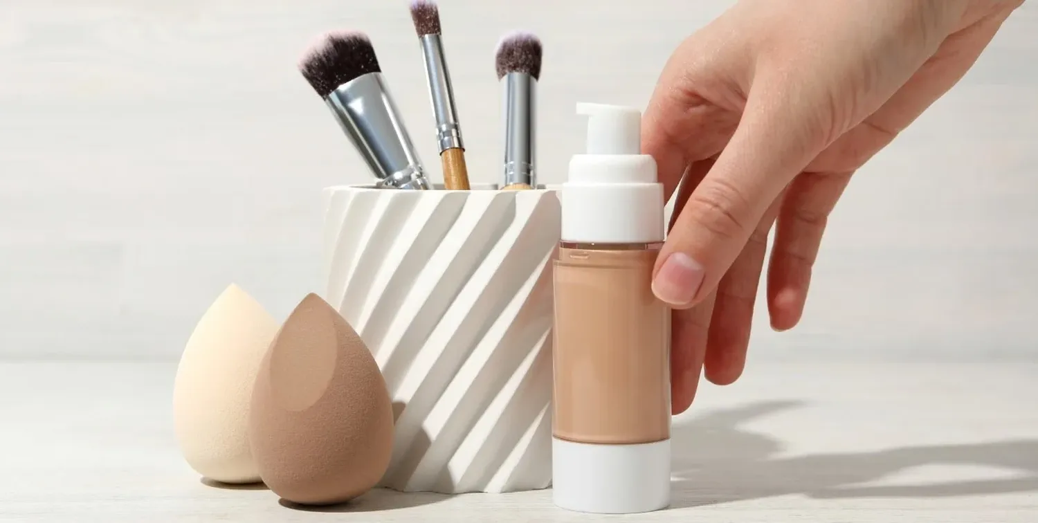 Cómo elegir la base de maquillaje perfecta al comprar online