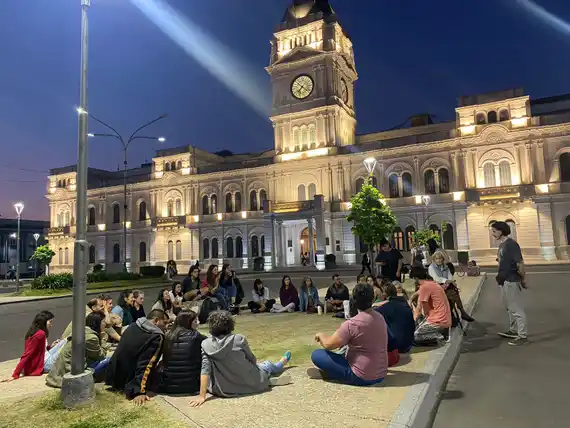 Ley de Humedales: realizaron una asamblea frente a Casa de Gobierno
