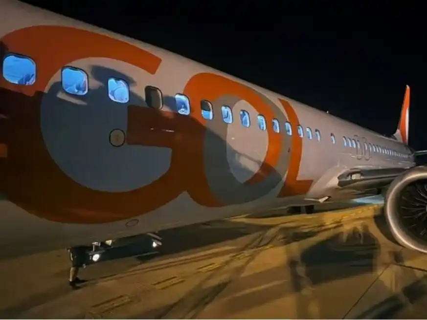 Un Boeing 737 Max de la aerolínea Gol colisionó con un vehículo de asistencia en la pista