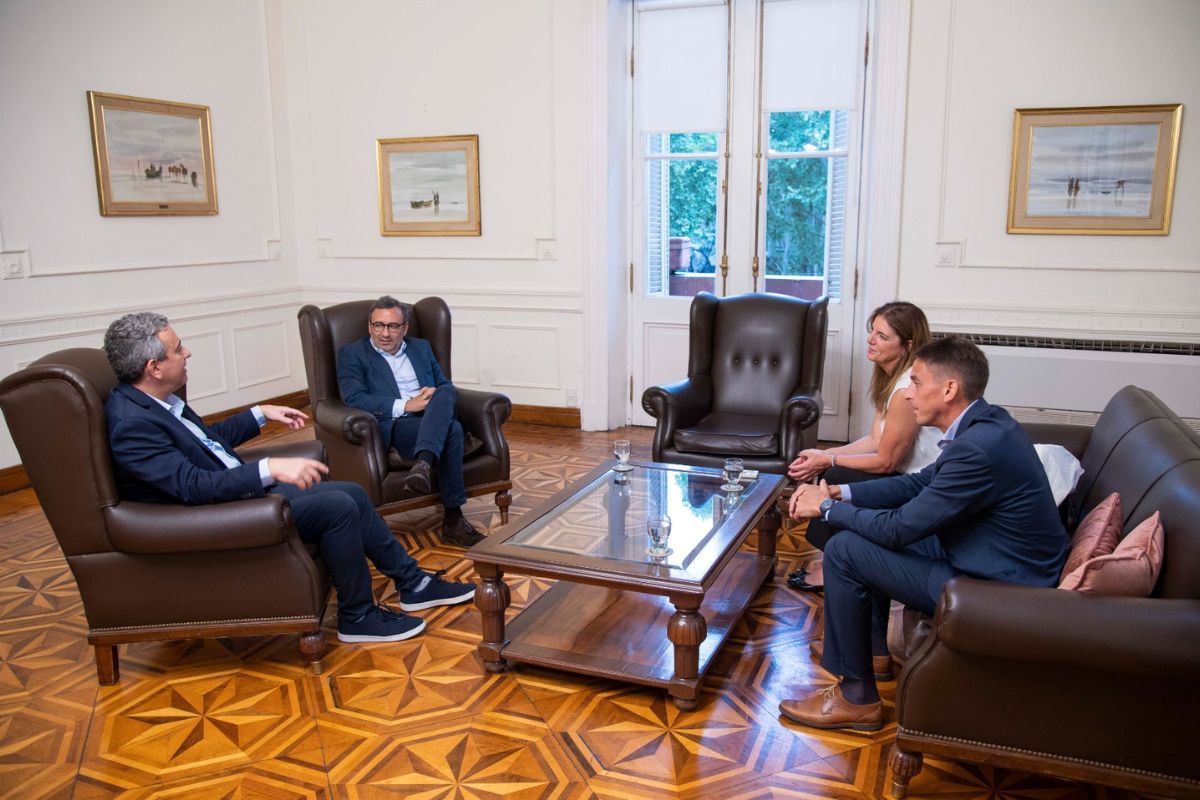 El anuncio de Telecom fue realizado en el marco de una visita de Pablo Casey