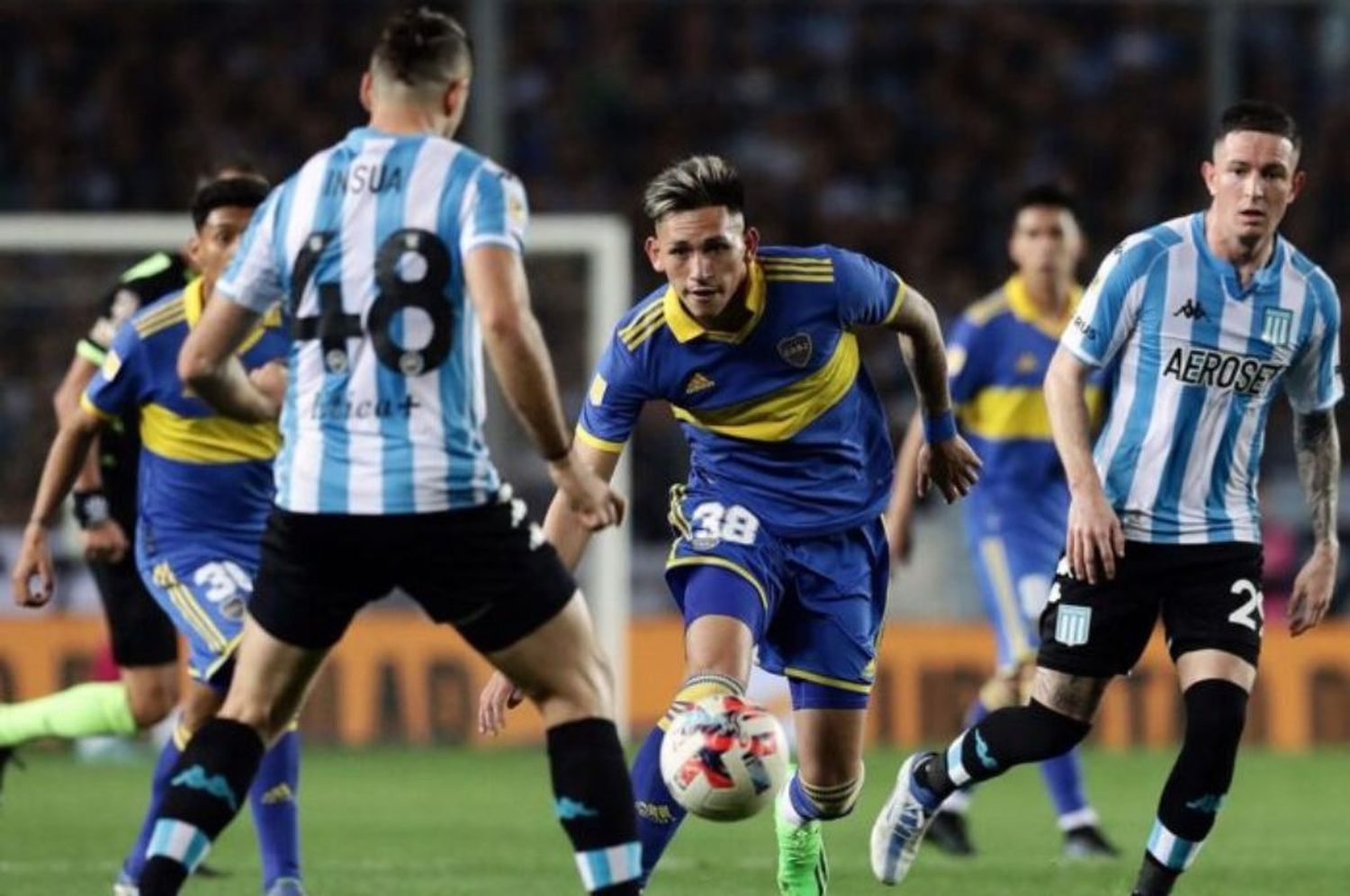 En un apasionante duelo, Boca – Racing definen el Trofeo de Campeones