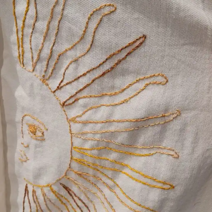 Moda sostenible con sello gualeyo: la propuesta innovadora de Eliana Denegri