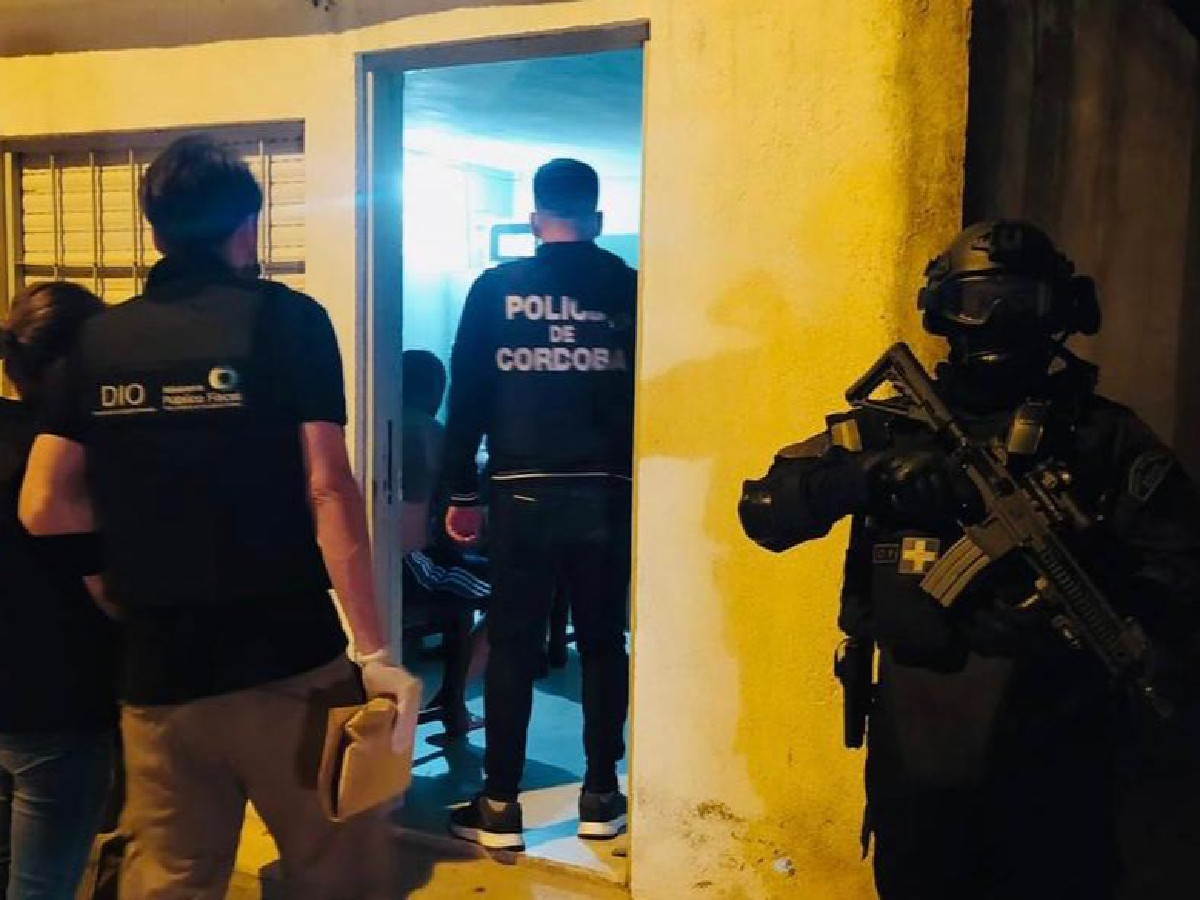 Esclarecen millonario robo en depósito de barrio Jardín:  allanamientos y 6 detenidos en Córdoba 