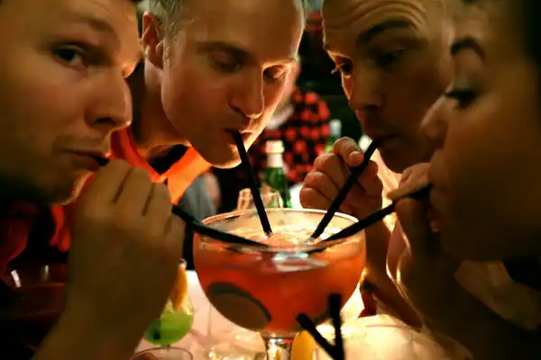 Diputados: Quieren regular la publicidad de bebidas alcohólicas