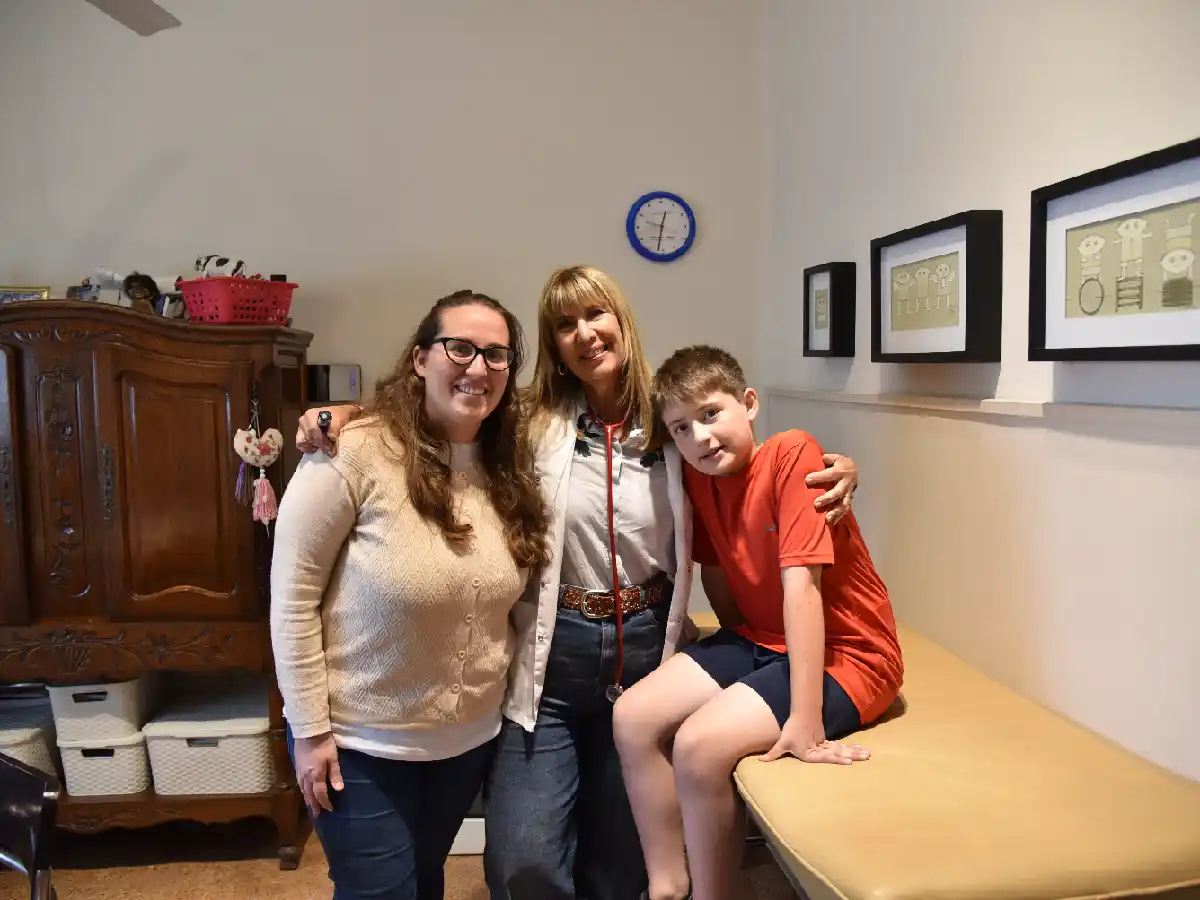 Confianza y afecto, el fuerte lazo entre la doctora Eliana y Sofía 