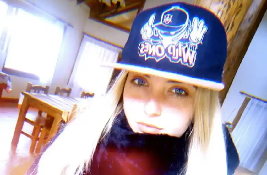 La joven tenía 22 años cuando murió por un tromboembolismo pulmonar, causado por un coágulo.