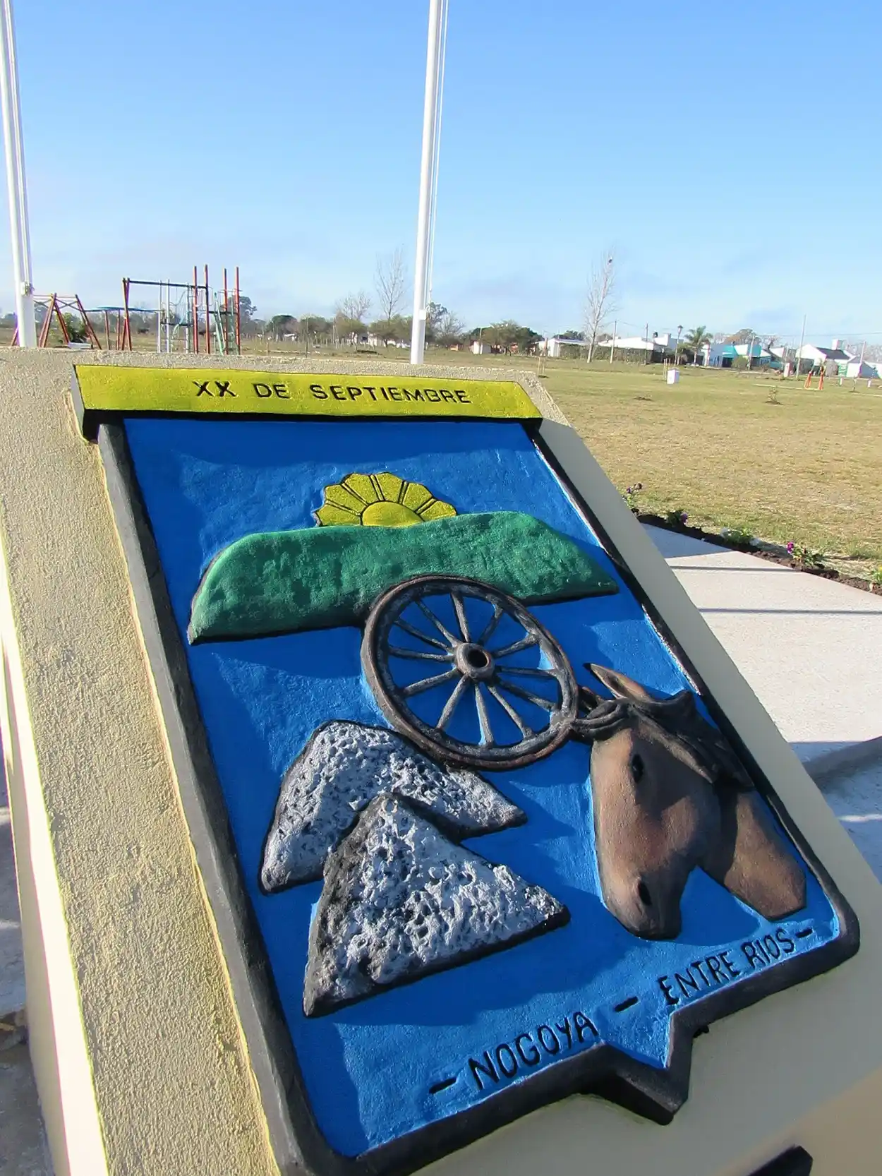 XX de Septiembre presentó su escudo y su bandera