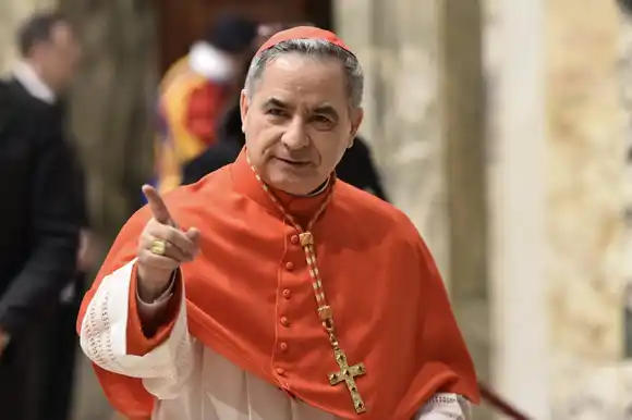 El Vaticano condena a un cardenal a CINCO AÑOS Y MEDIO de prisión por fraude financiero