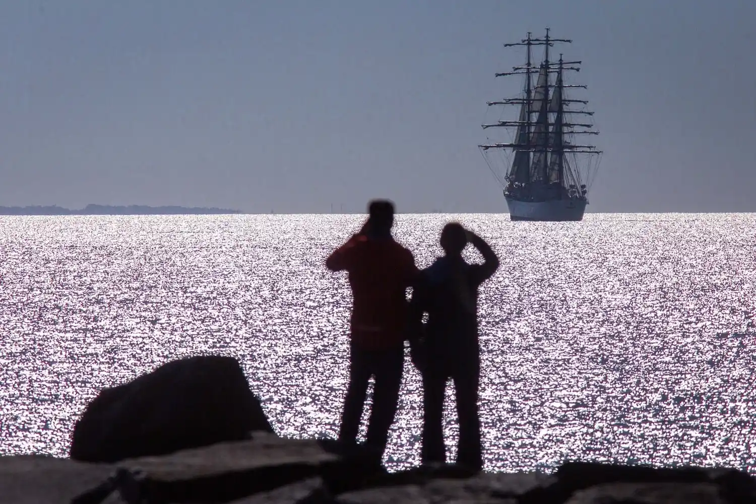 La Fragata Libertad llegó a las costas de Mar del Plata y se quedará hasta el domingo