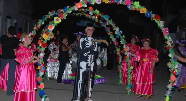 Los Abuelos Divertidos se preparan para  los Corsos Matecito