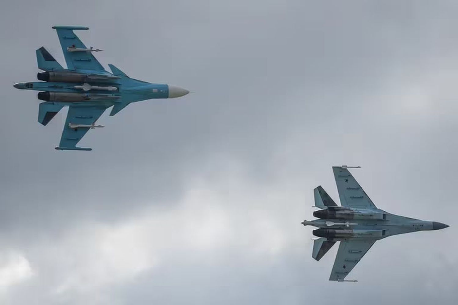 La Fuerza Aérea ucraniana confirmó que derribó  tres cazabombarderos rusos Su-34