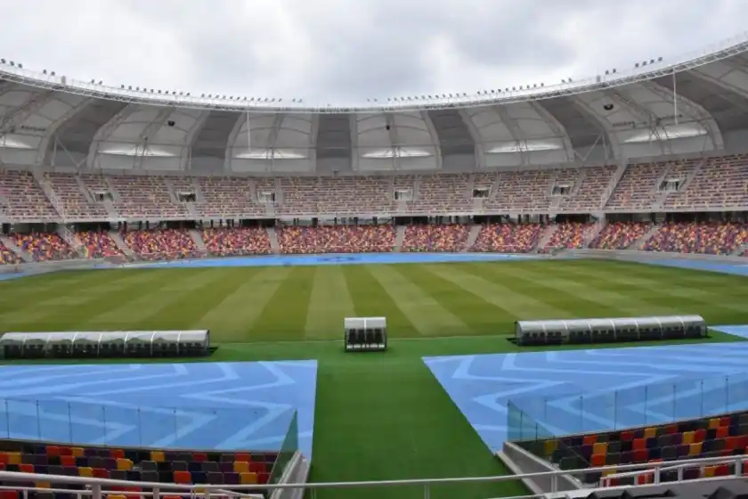 Ultiman detalles en el estadio Madre de Ciudades para recibir la gran final entre Central y Platense