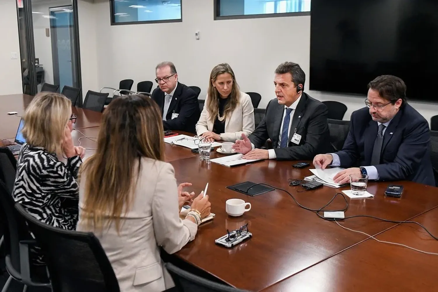 Conferencia de prensa del ministro de Economía, Sergio Massa, desde el Banco Interamericano de Desarrollo.