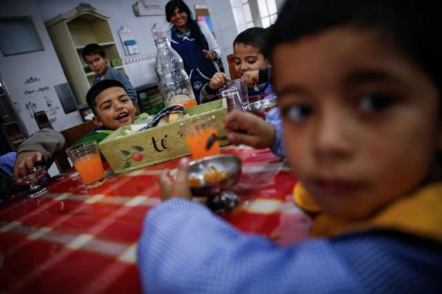 Uno de cada tres chicos del Conurbano no tiene agua potable ni buena alimentación