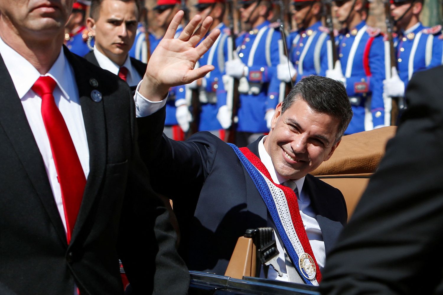 Peña asumió la presidencia de Paraguay y buscará más alianzas