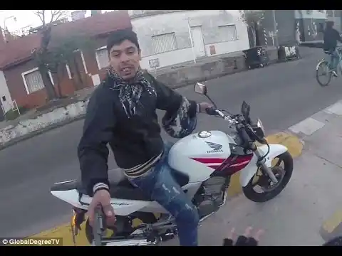 La esposa del hombre filmado al asaltar un turista dijo: “Mi marido está arrepentido de lo que hizo”
