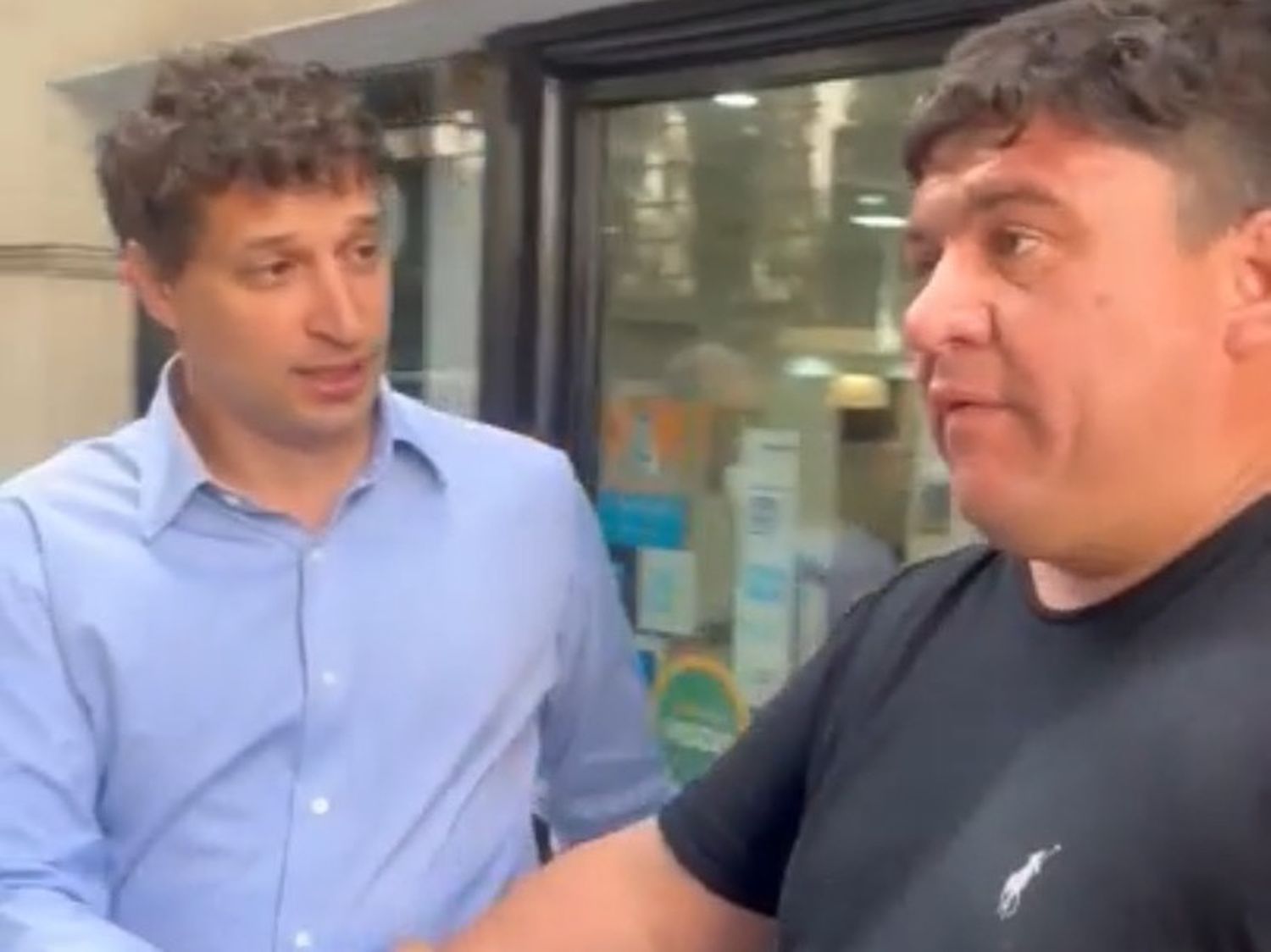 El diputado Yamil Santoro detuvo a un ladrón en la calle