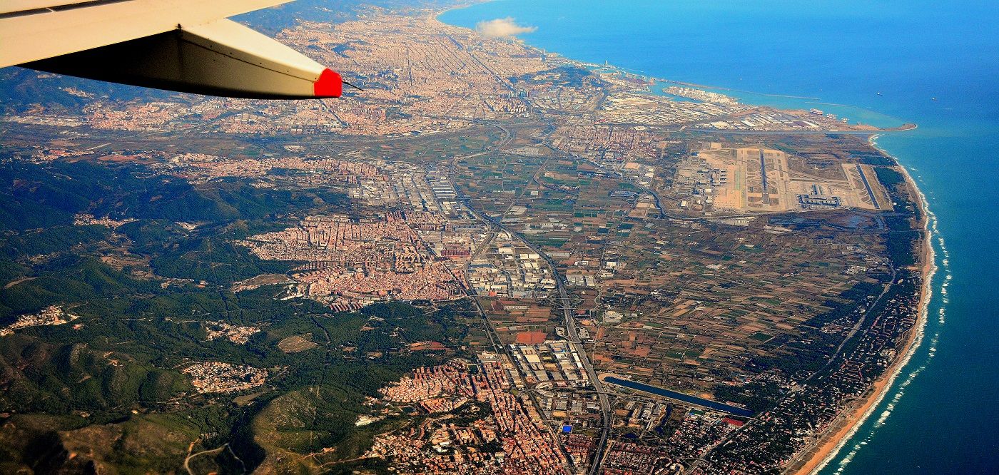 Aeropuerto de Barcelona – Via Wikipedia Commons by Mike McBey.