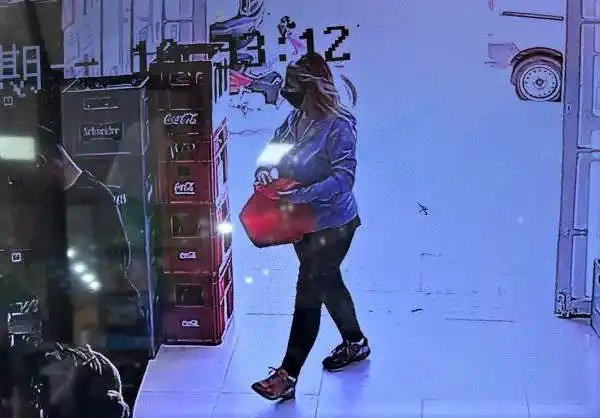 Devolvieron el teléfono sustraído en un supermercado chino