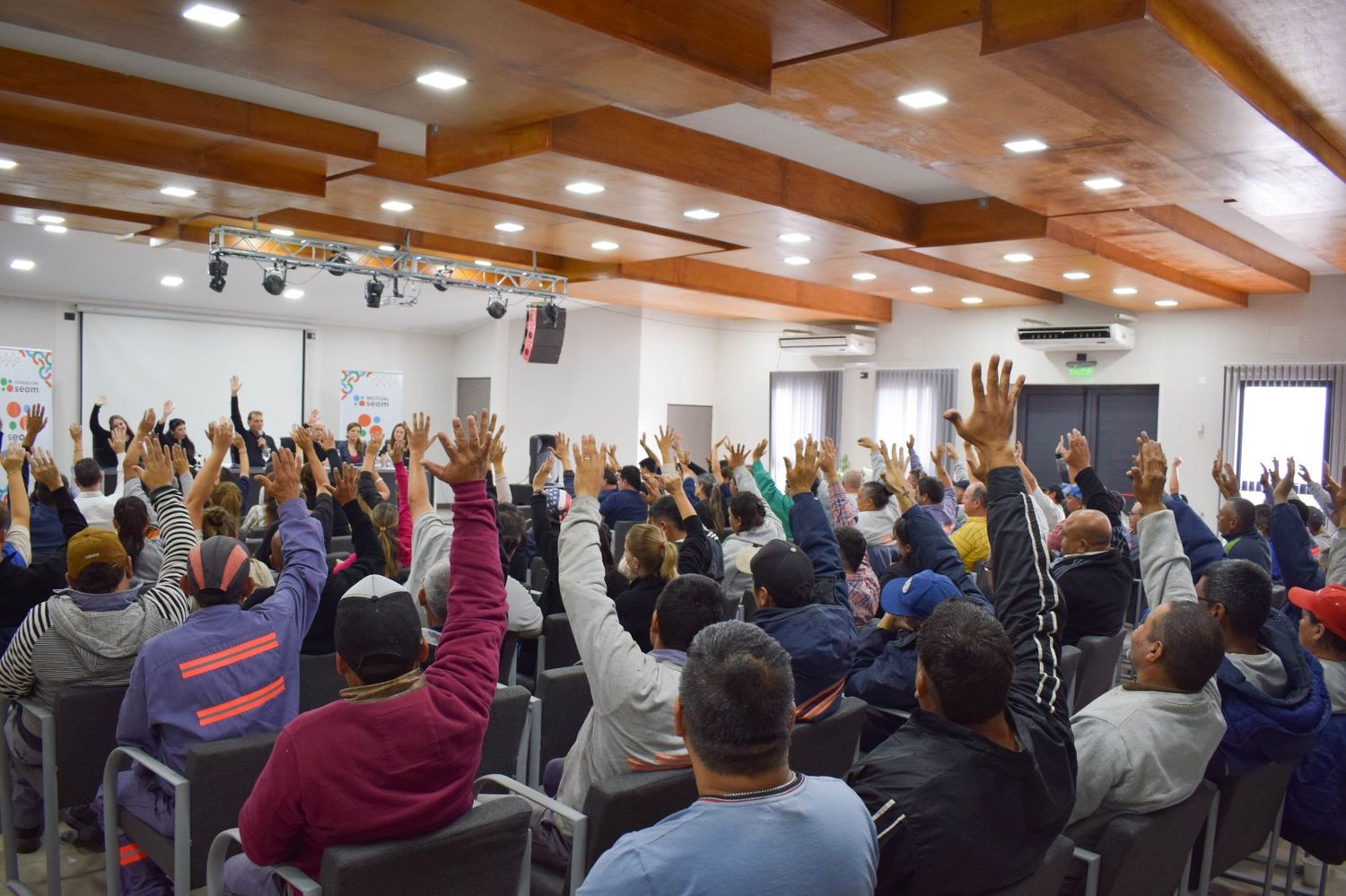 Por unanimidad, la asamblea del SEOM aprobó el balance anual