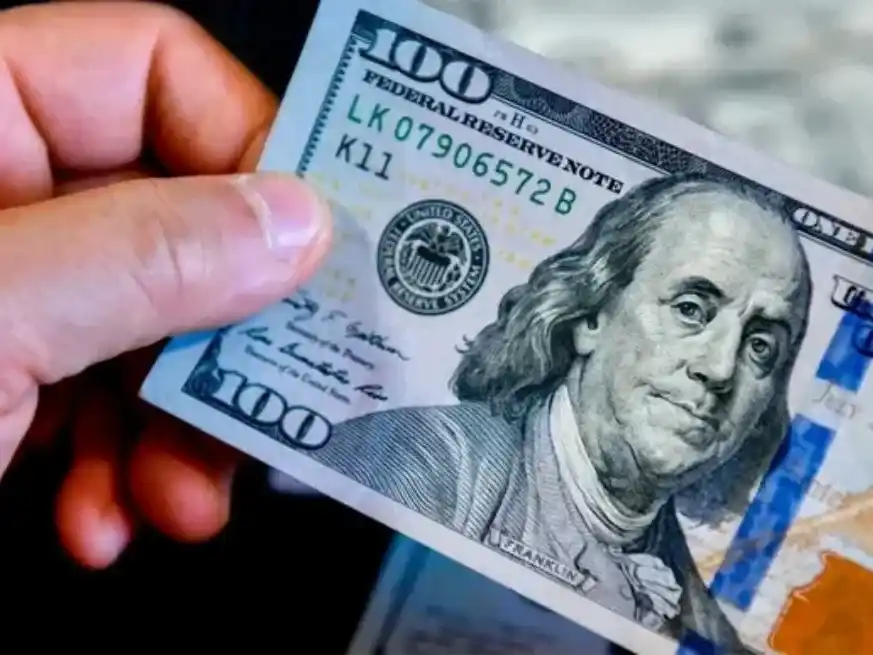 Los bancos reflejaron caídas generalizadas de hasta 1,6% en el dólar oficial.