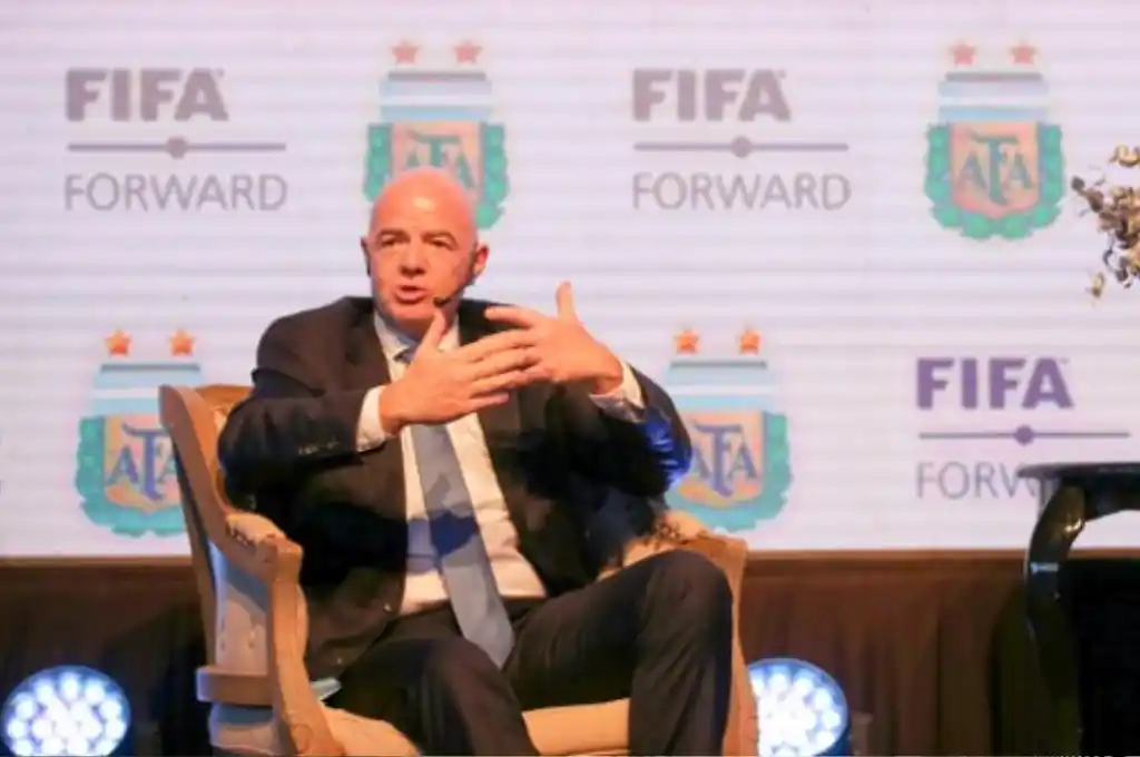 Infantino se desligó de la resolución del partido entre Brasil y Argentina