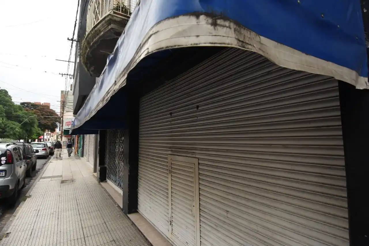 Si se extiende la cuarentena uno de cada tres comercios cerrará o se achicará
