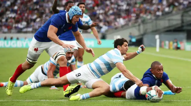 Argentina pagó caro sus errores, perdió ante Francia y complicó la clasificación 
