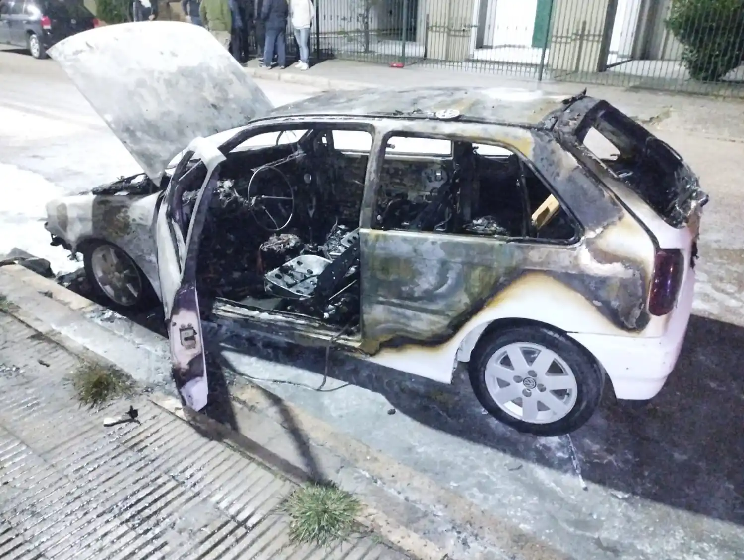 INCENDIO DE AUTO - 2