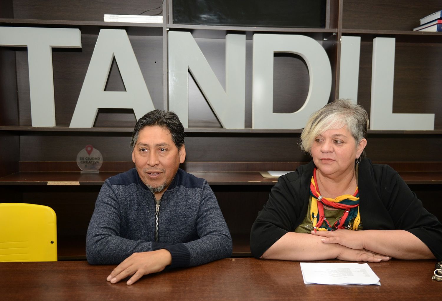 Germán Menacho y Sandra Bañiles, representantes de la Unión de Colectividades de Tandil.