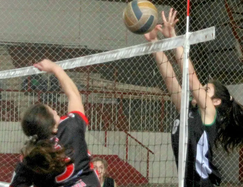 Arranca el Abierto juvenil de voley