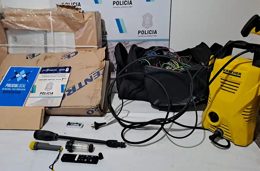 Le rodearon la manzana y lo atraparon