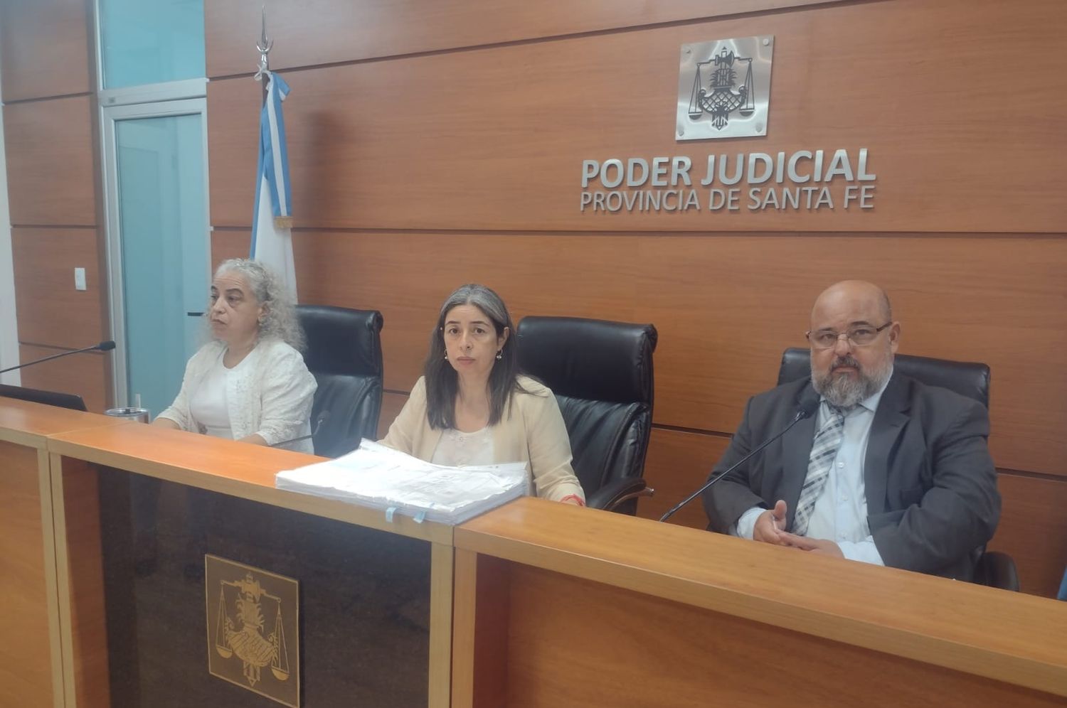 El tribunal estuvo integrado por los jueces penales Norma Senn, Graciela Bressán y Mauricio Martelossi.