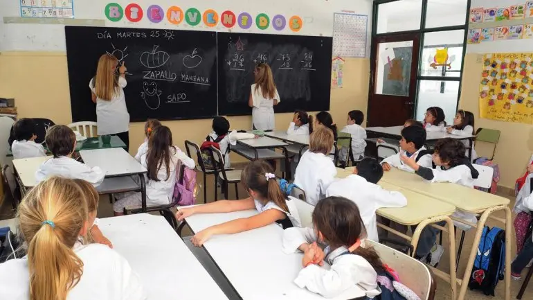 FEB volvió a las aulas, pero aclaró que "la lucha sigue en pie"