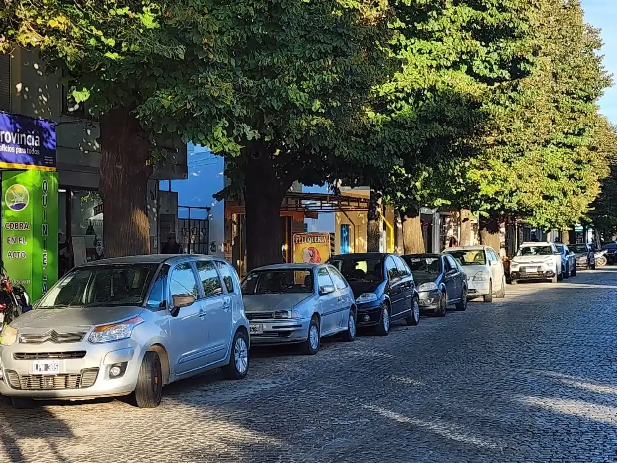 Leve repunte del consumo, con caída en supermercados y giro a locales de cercanía