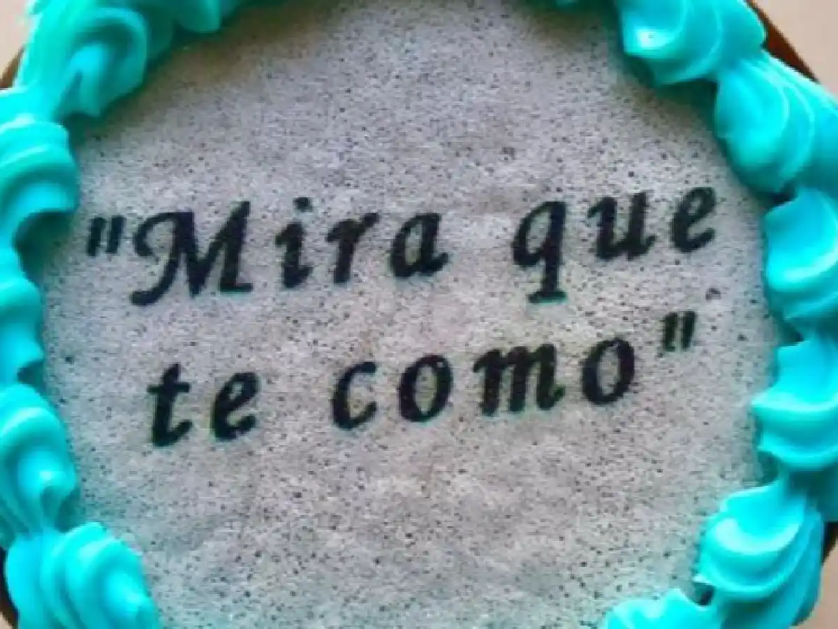 En Mendoza se ofrecen los alfajores "Dibu Martínez"