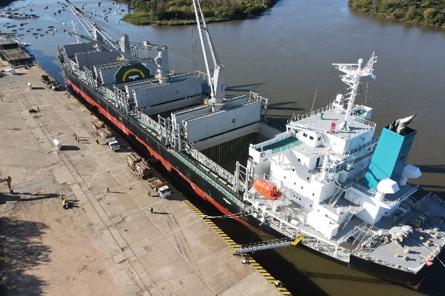 Ingresarán dos buques para exportar cargas desde Entre Ríos