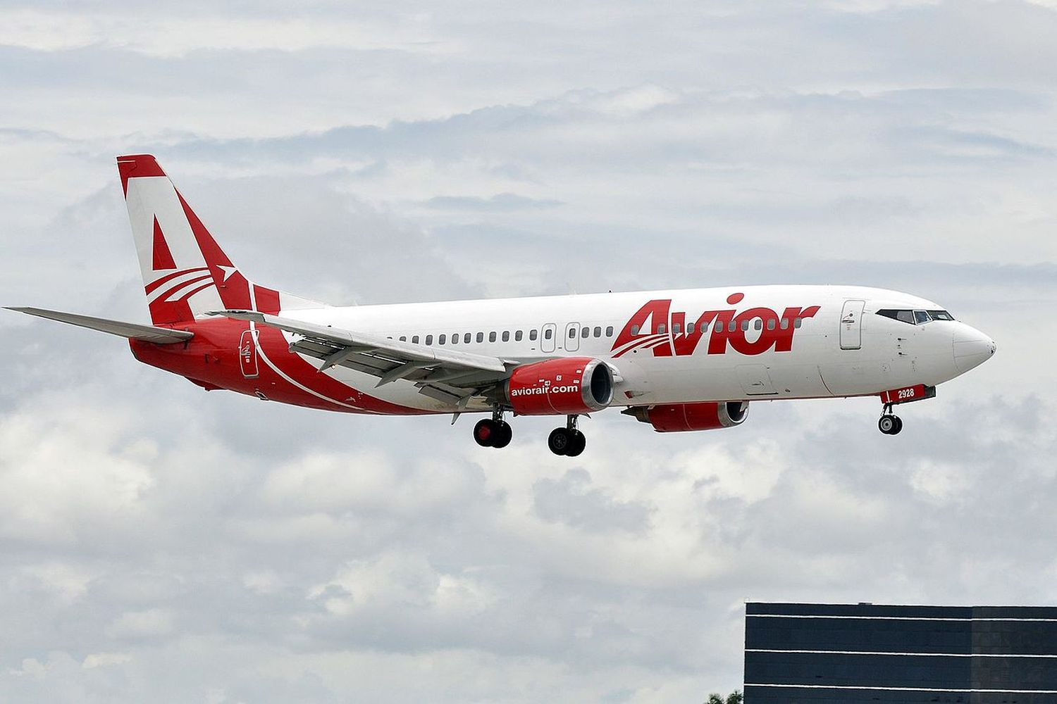 Venezuelan Avior Airlines resumes flights to Medellín, Colombia