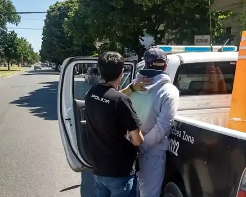 Lo acusan de arrebatador de carteras, fue detenido y lo derivarían a Batán