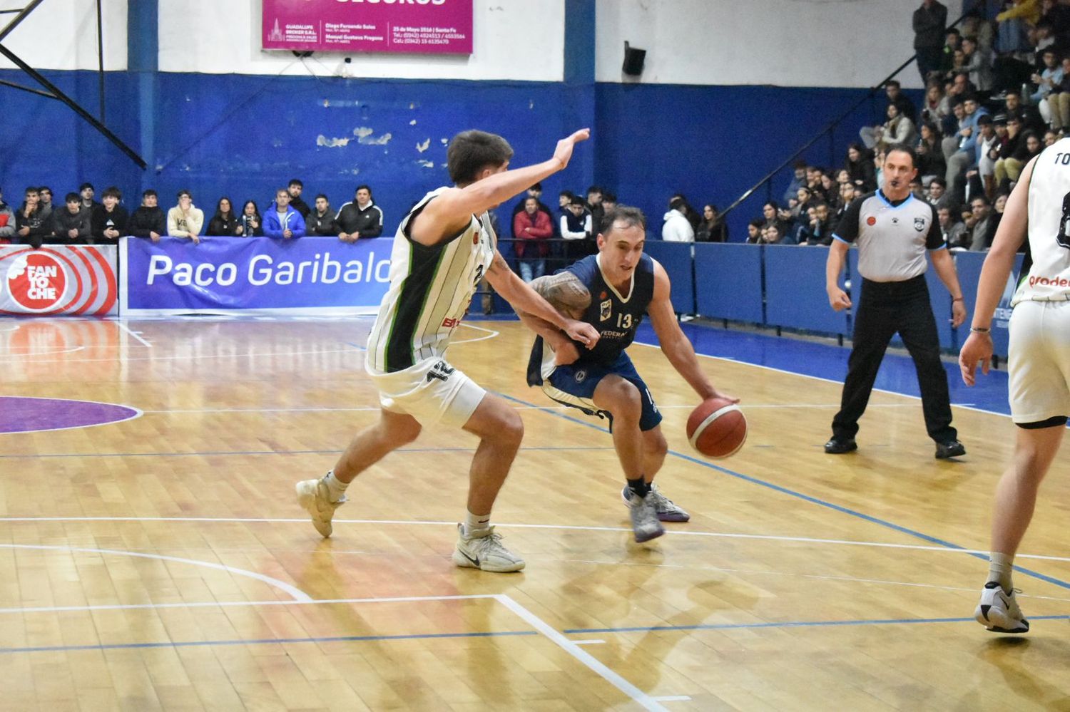 Racing no podar ganar ninguno de los dos partidos en Santa Fe y quedó fuera de carrera (EP: Prensa Gimnasia).